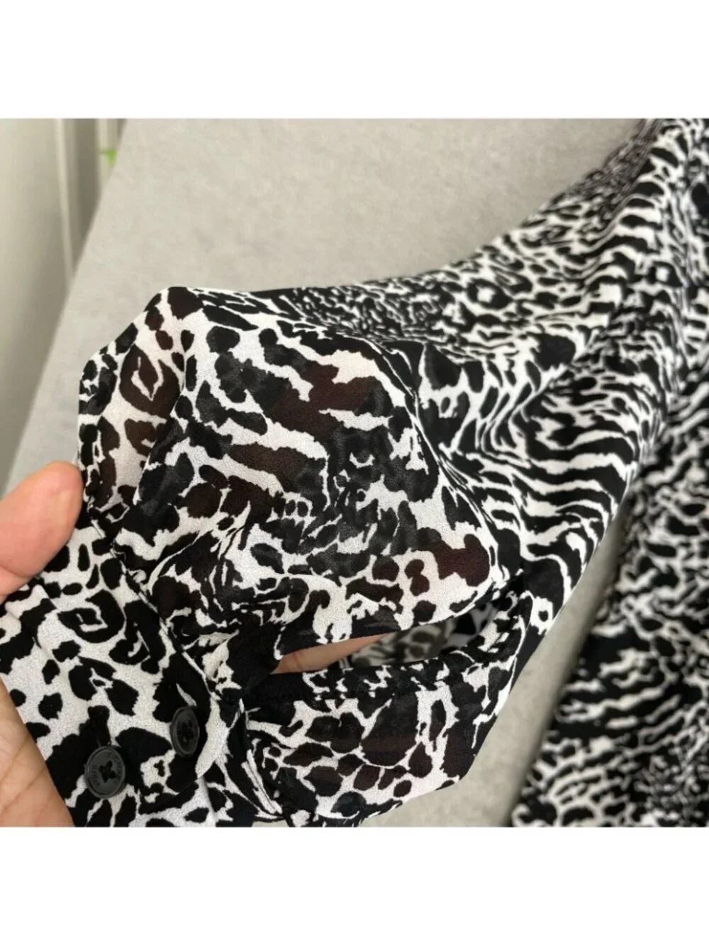 NWOT Michael Kors Women's S  Animal Print Button Front Chiffon Midi Dress J1941